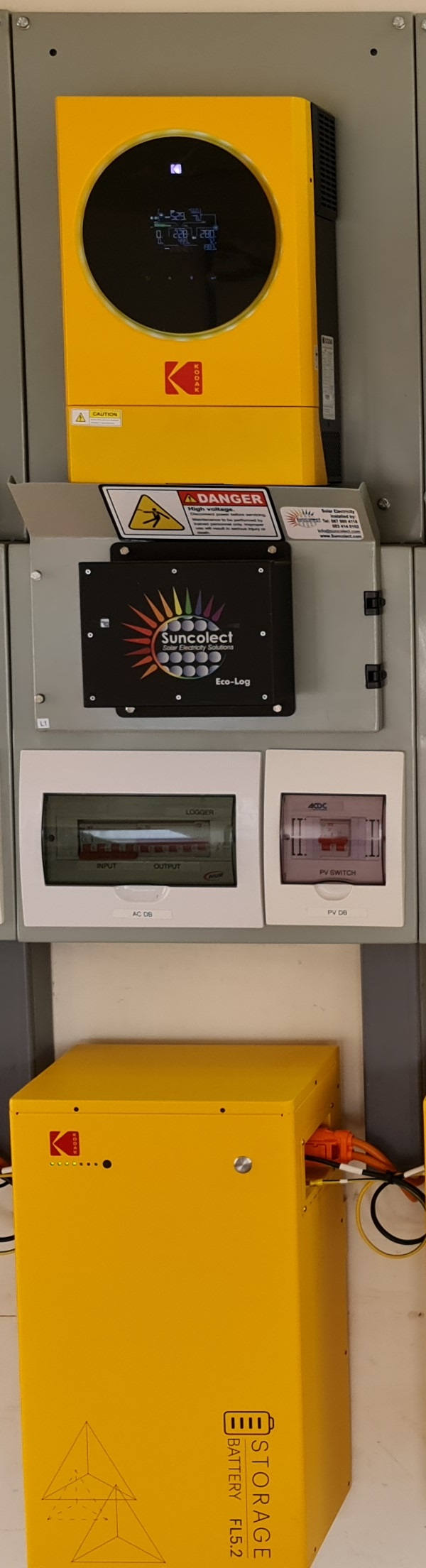 Gallery 5.6kVA Inverter 5.12kWh Lithium Ion Battery Installation